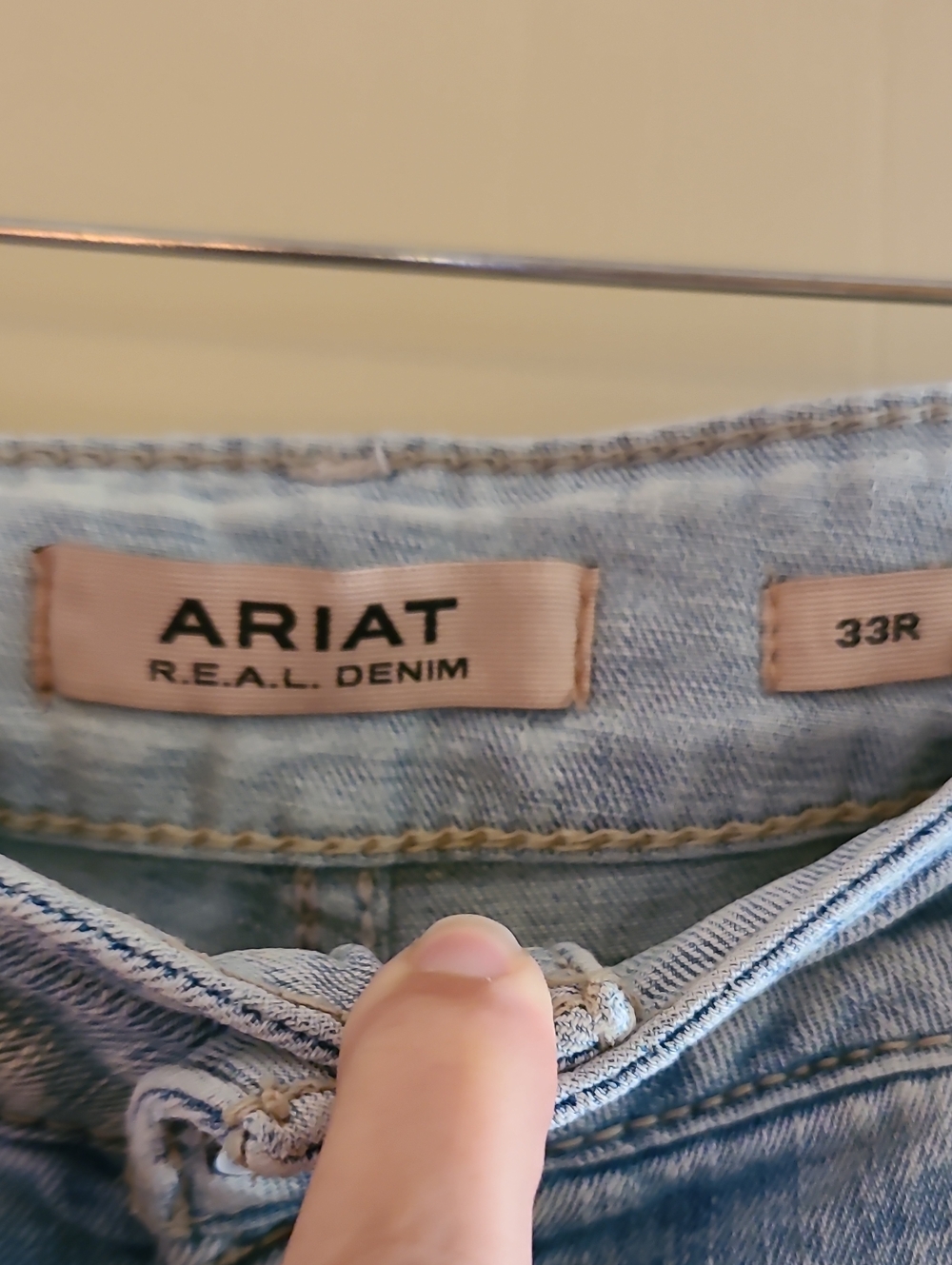 Ariat Perfect Rise Flare Jimena Jean In Snowland Light Wash Raw Hem - Picture 5 of 17